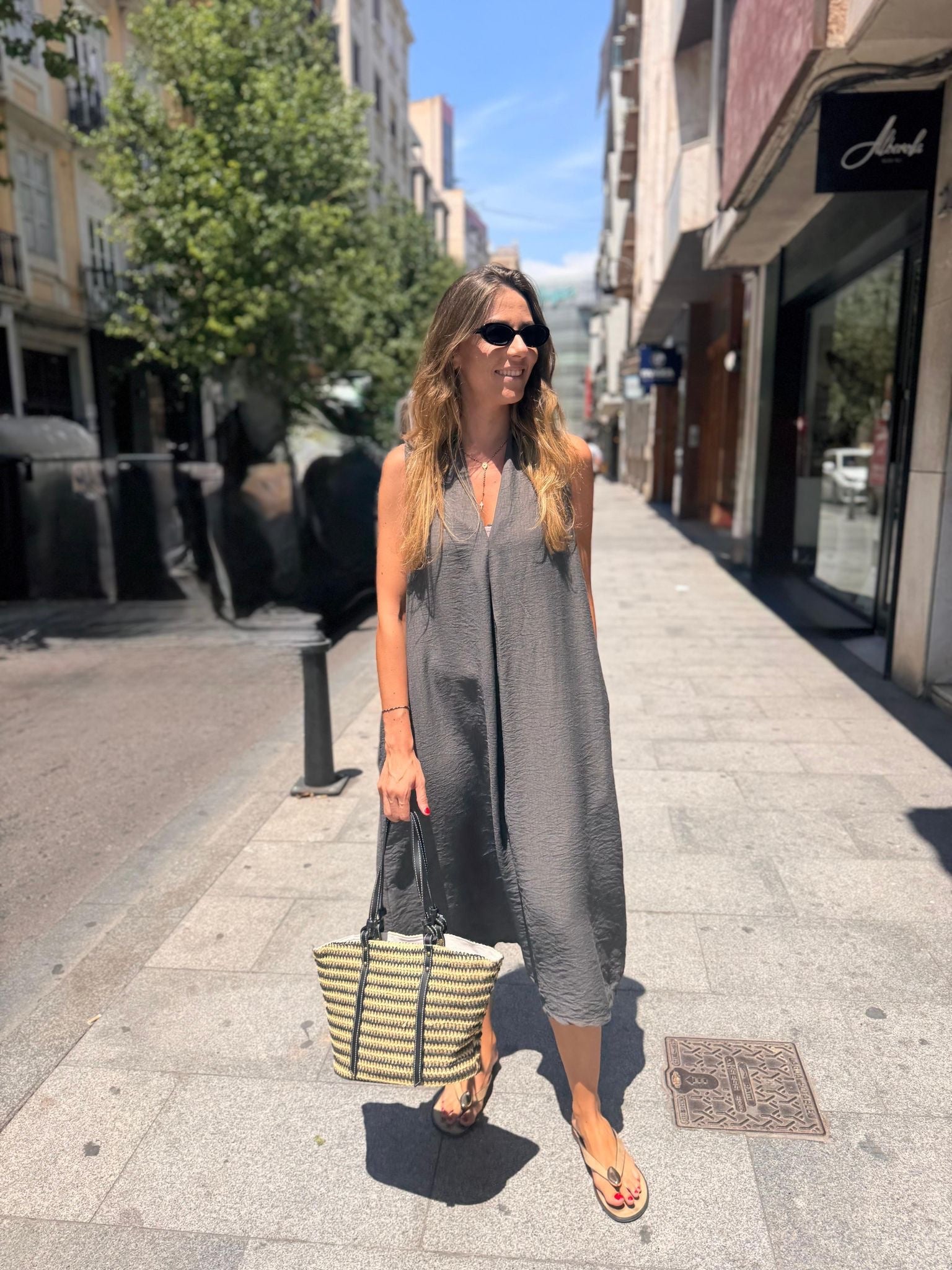 VESTIDO MIDI PICO FRUNCE