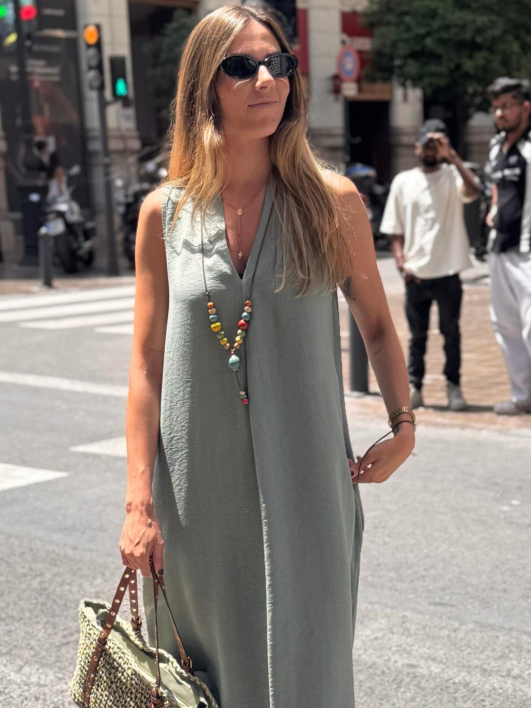 VESTIDO MIDI PICO FRUNCE