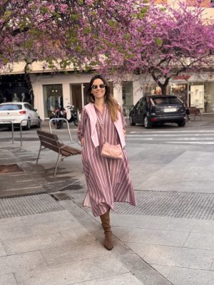 VESTIDO C/MAO M/LAZOS