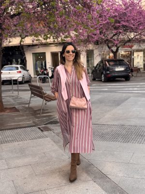 VESTIDO C/MAO M/LAZOS