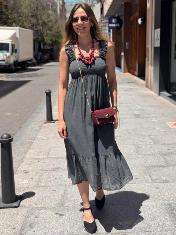 VESTIDO LISO NIDO DE ABEJA